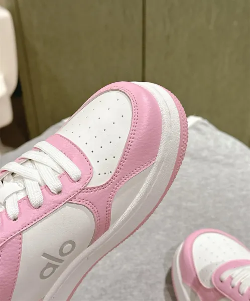 Alo Yoga Studio Sneakers Pink and White Sneakers - 11