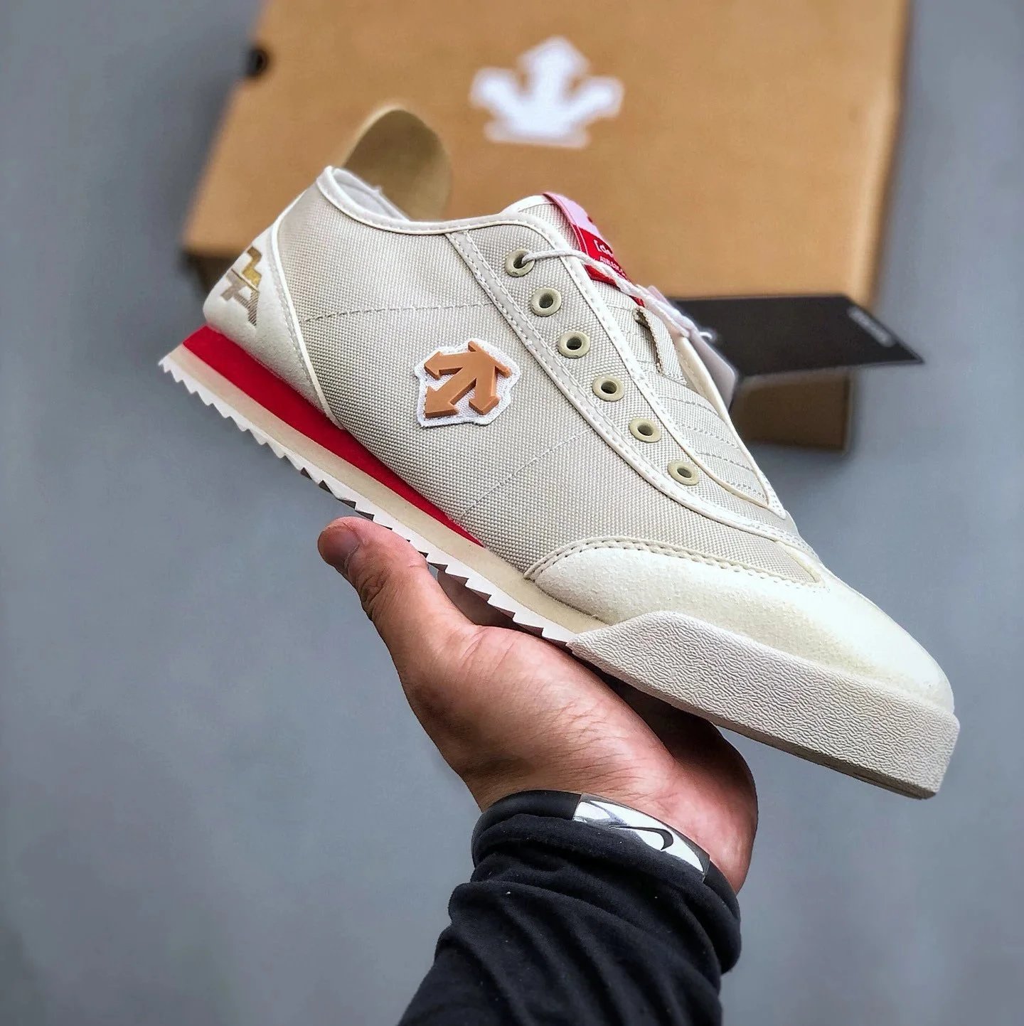 Le Coq Sportif x Off-White Tennis 83 Beige Red Sneakers