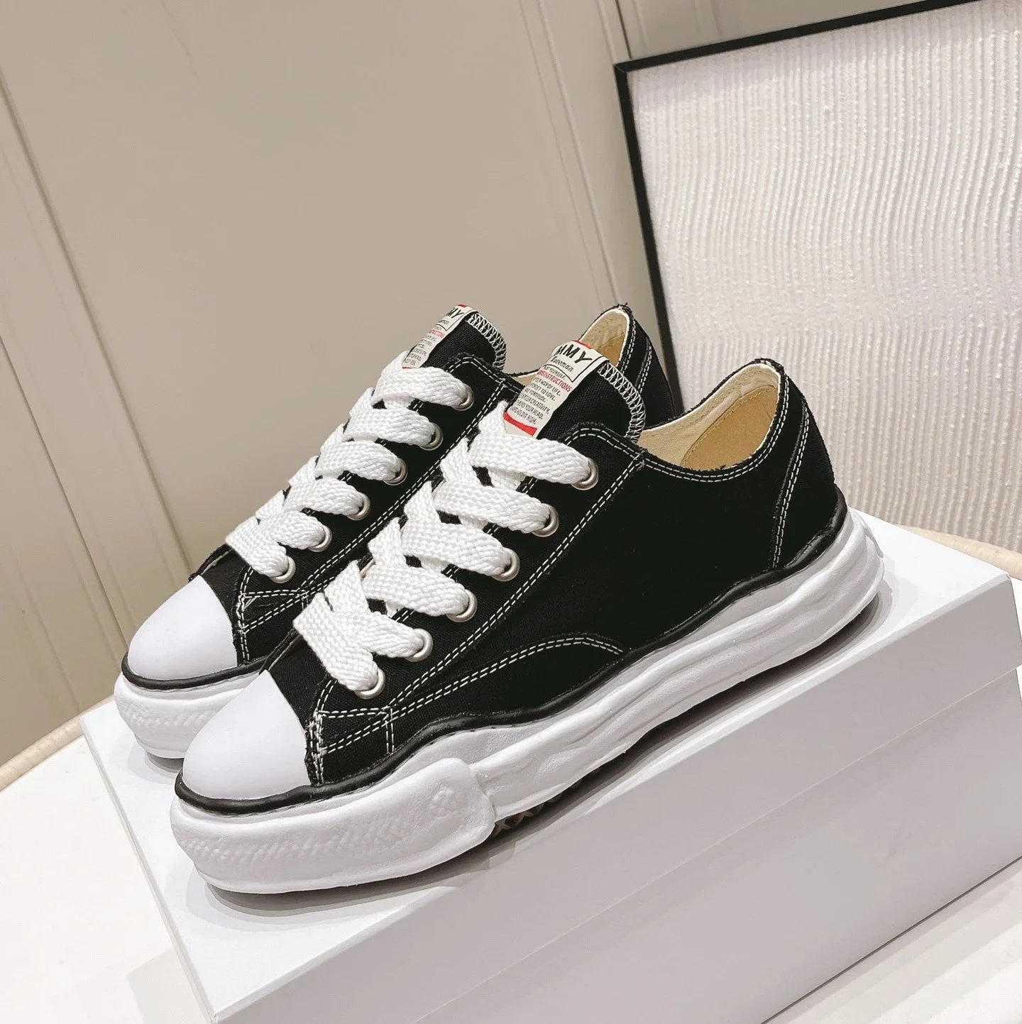 MMY Oversized Platform Canvas Sneakers Black / White