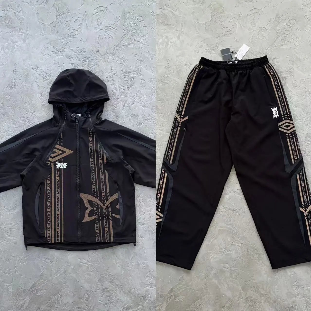Mertra Set 2-Piece Black