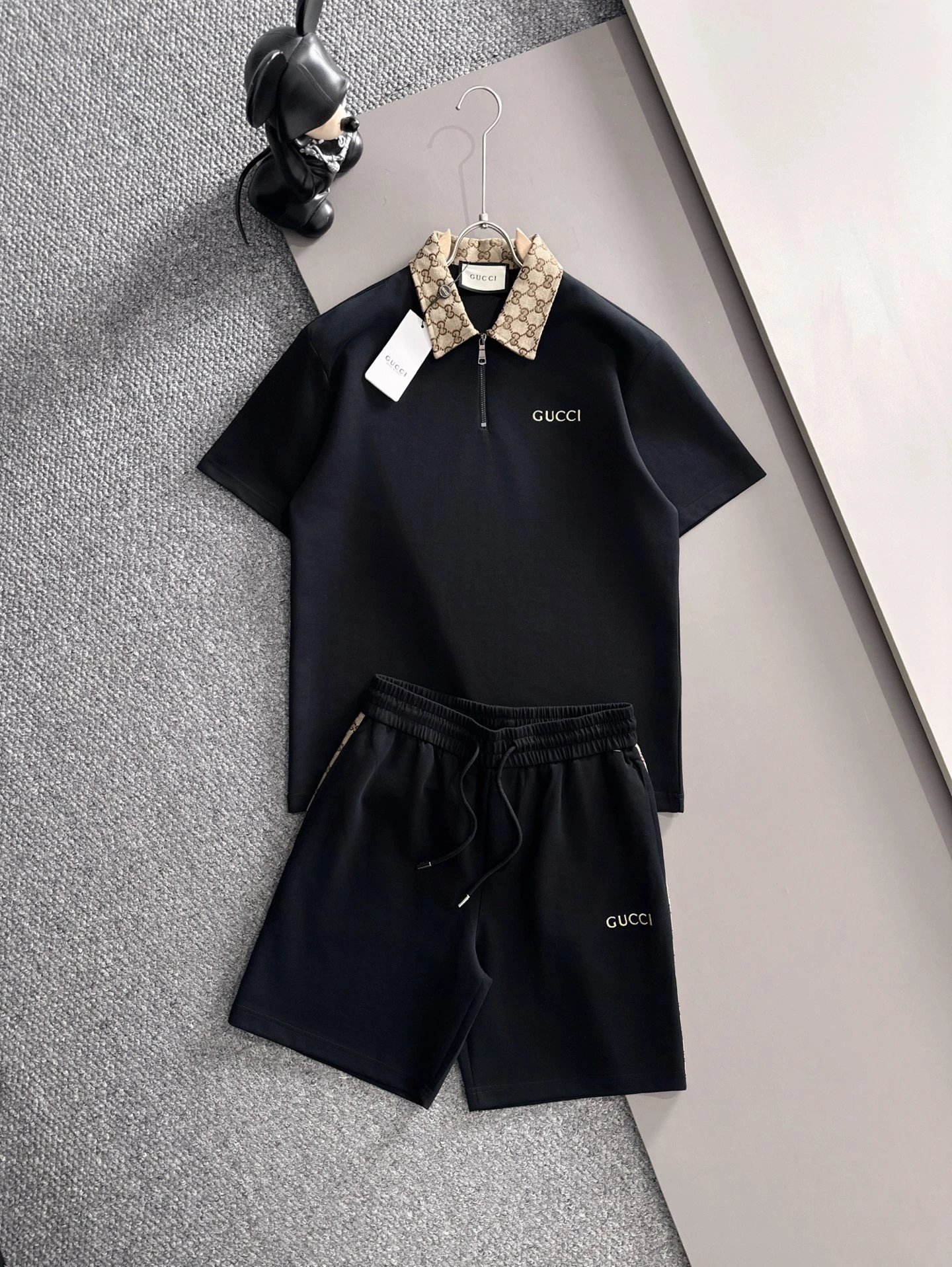 Balenciaga Matching Sets Short-Sleeve T-Shirt and Drawstring Shorts Set — H532