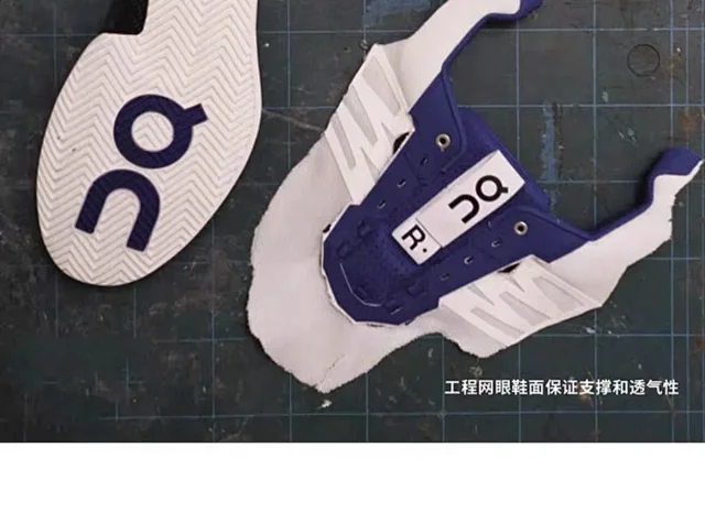 On Sneakers The Roger Pro tennis product detail image 3