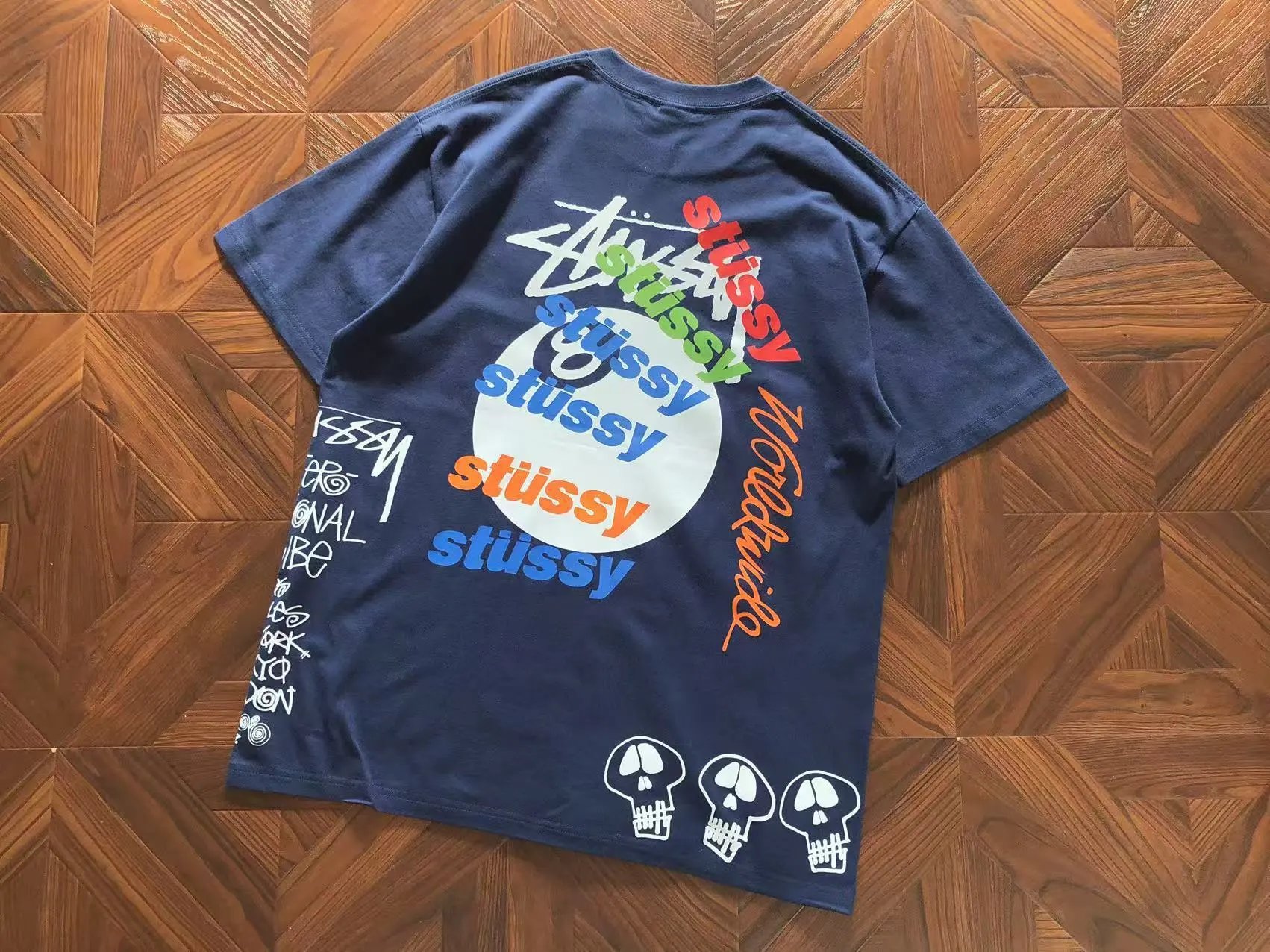 Stüssy T-Shirts Multicolor logo and skull graphic — G 59#Blue