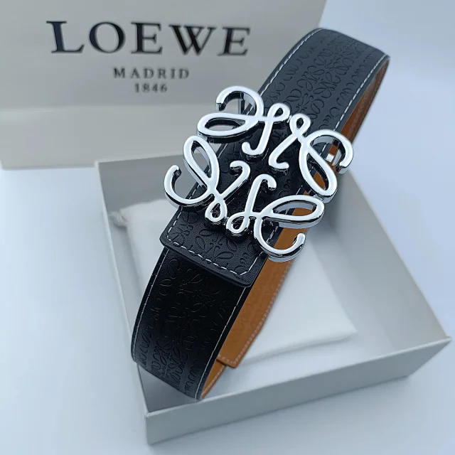 Loewe Belts Anagram Buckle Embossed Leather Belt product detail image 8