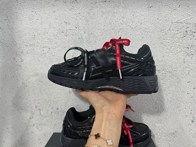 New Balance Sneakers 1906A product detail image 8