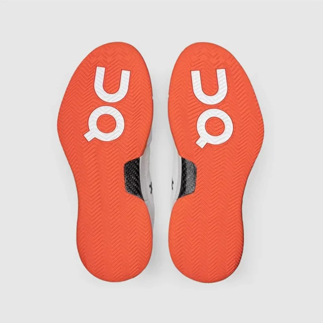 On Sneakers The Roger Pro tennis product detail image 22
