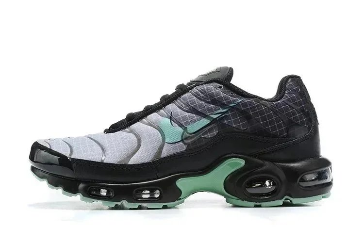 Nike Air Max Plus Black/Blue Sneakers - 8