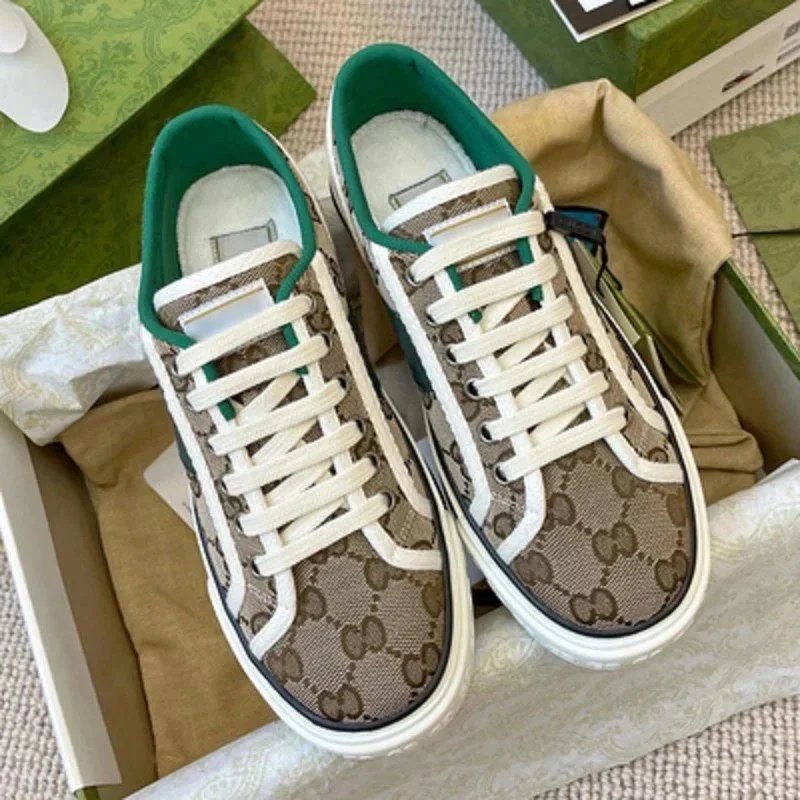 TS Classic Retro Fashion Casual Skate Shoes