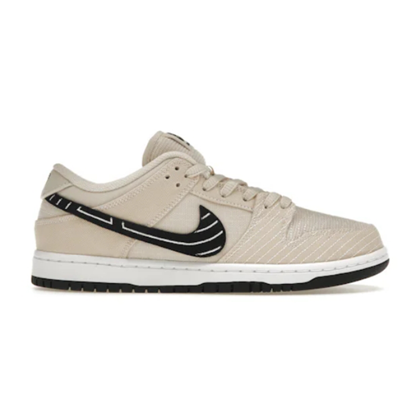 Dunk Low Albino & Preto
