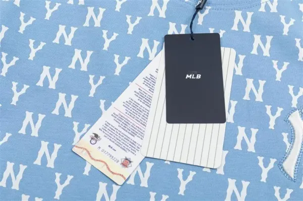 MLB New York Yankees All-Over Print T-Shirt White - 3