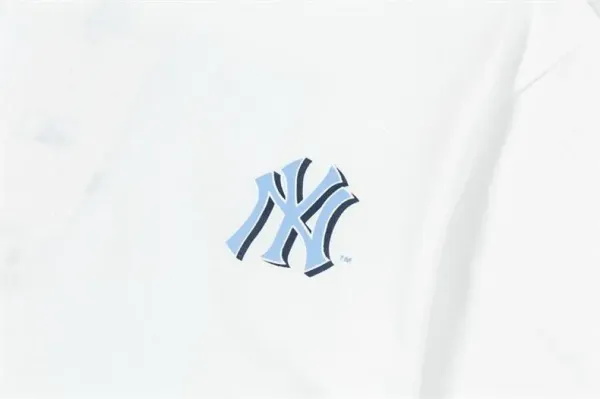 MLB New York Yankees All-Over Print T-Shirt White - 25