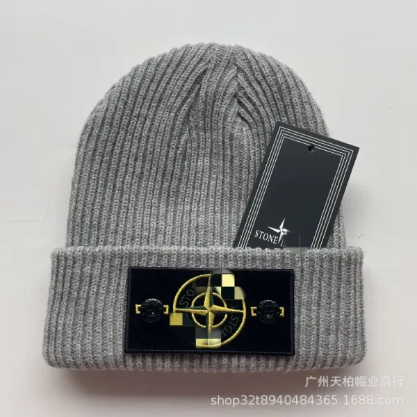 Stone Island Compass Patch Beanie Red - 8
