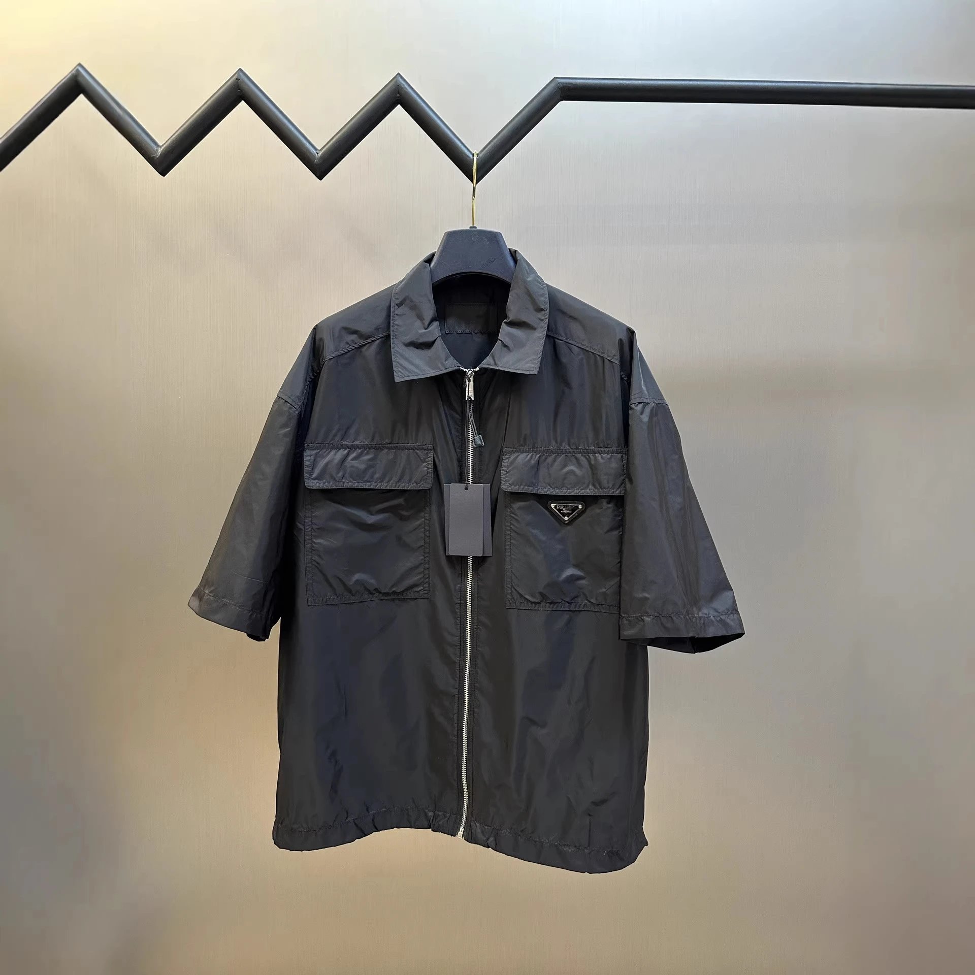P.rada zip-up shirt 普.拉达拉链衬.衫inspreadsheet.com