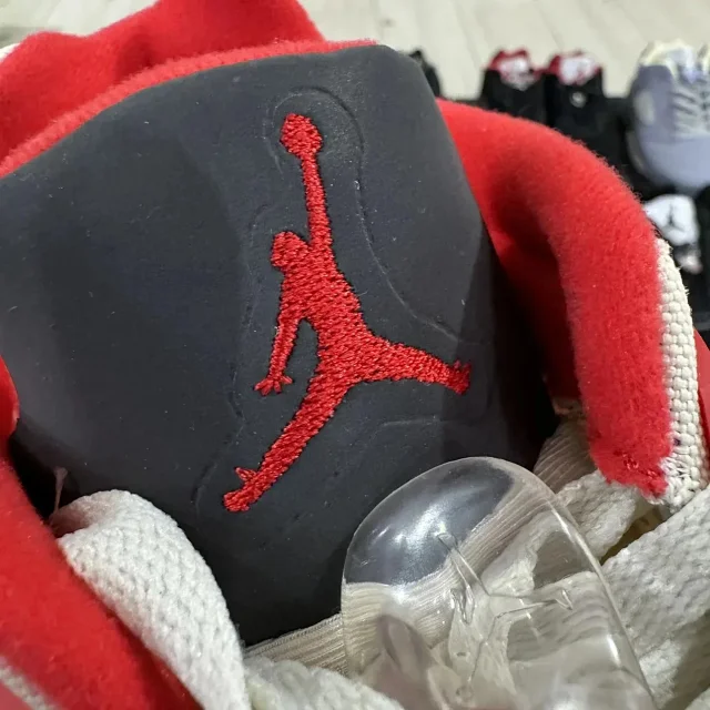 Jordan Sneakers Air 5 product detail image 10