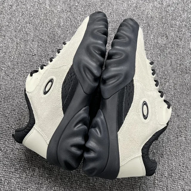 Oakley Sneakers Low-Top with Sculpted Sole product detail image 14