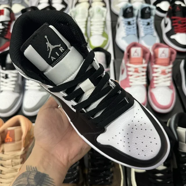 Nike Sneakers Air Jordan 1 Mid product detail image 5