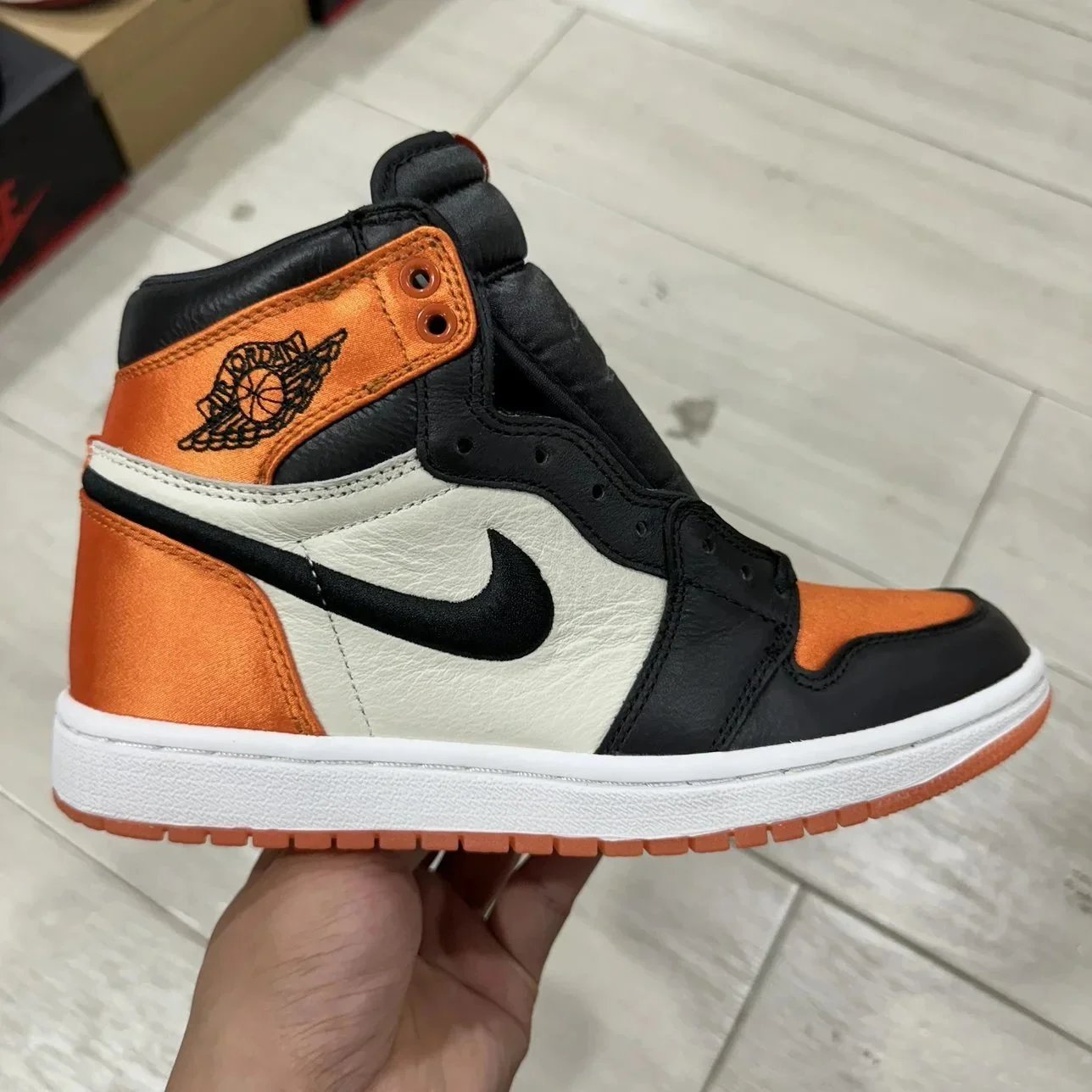 Nike Sneakers Air Jordan 1 High-Top image 7