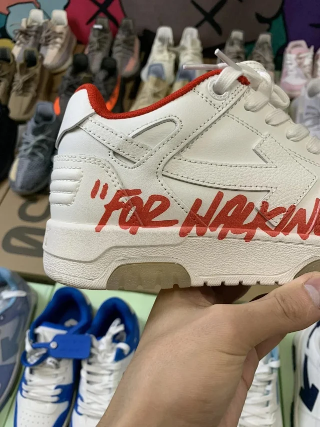 Off-White Sneakers Low-top arrow with zip-tie tag product detail image 7