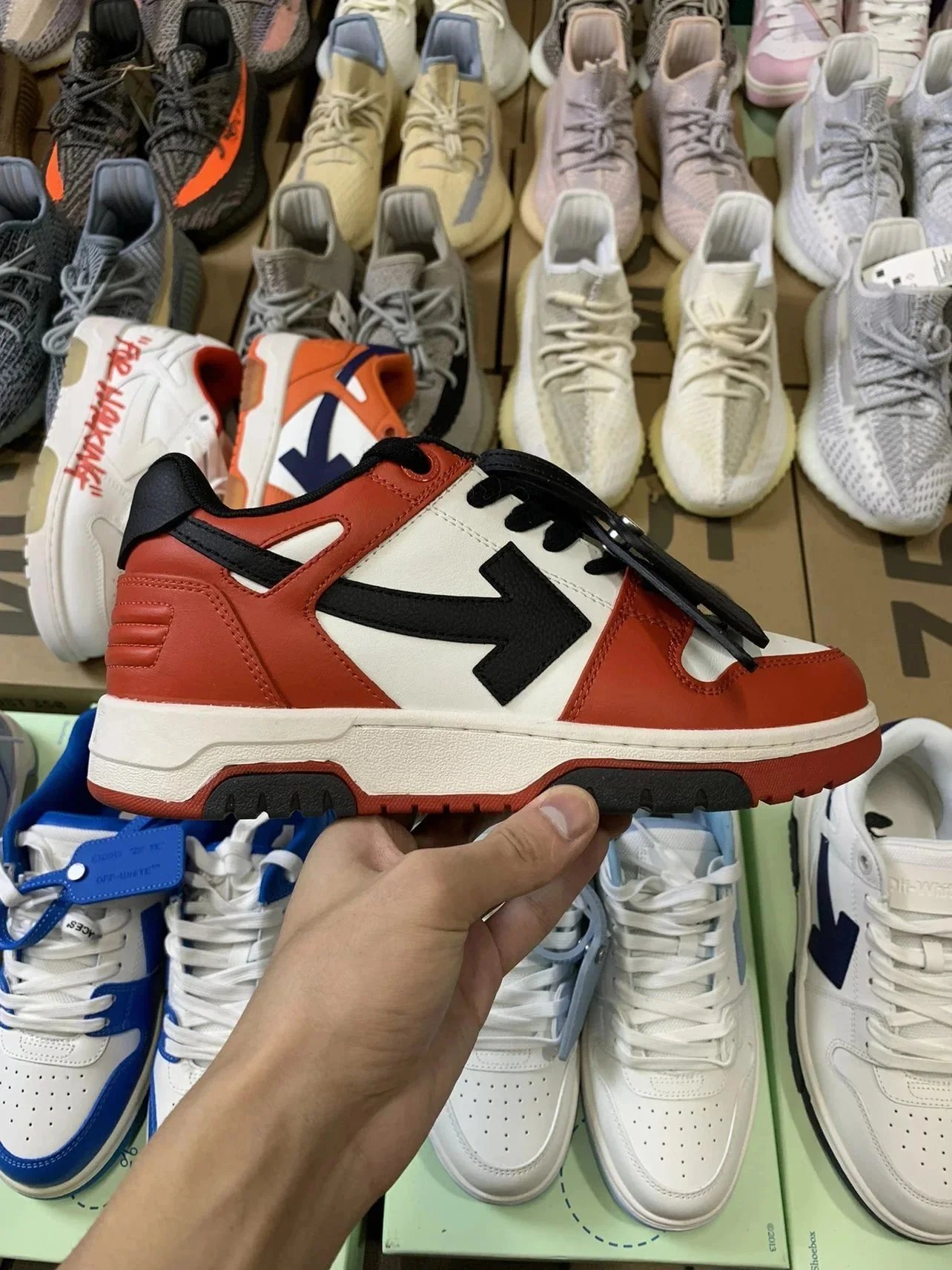 Off-White Sneakers Low-top arrow with zip-tie tag image 14