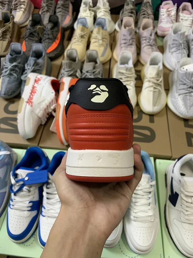 Off-White Sneakers Low-top arrow with zip-tie tag product detail image 29