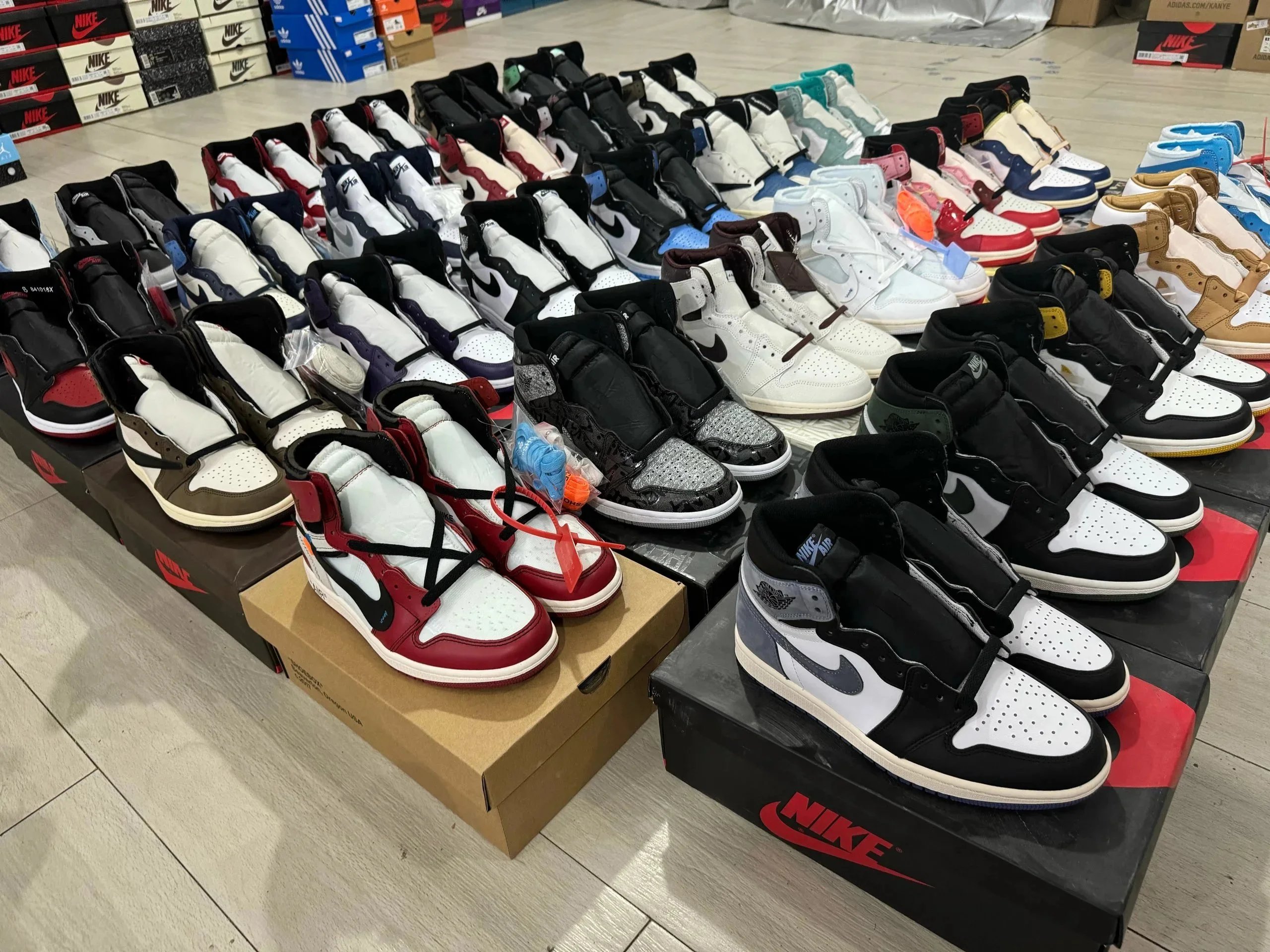 Nike Sneakers Air Jordan 1 High-Top image 2