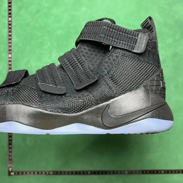 Nike Sneakers LeBron Soldier 11 Basketball product detail image 14
