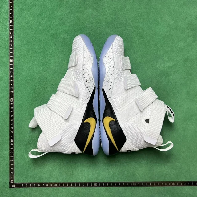 Nike Sneakers LeBron Soldier 11 Basketball product detail image 82