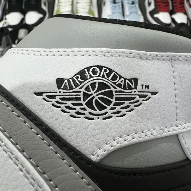 Nike Sneakers Air Jordan 1 Mid product detail image 8