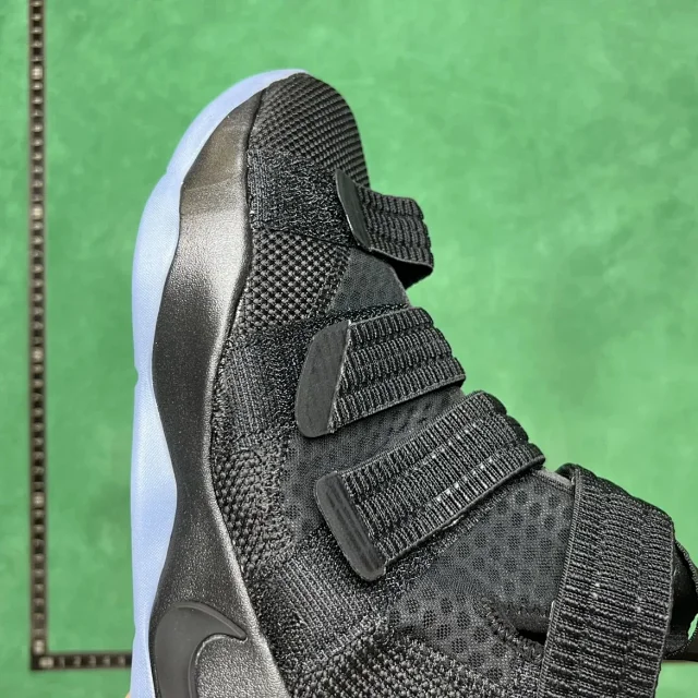 Nike Sneakers LeBron Soldier 11 Basketball product detail image 12