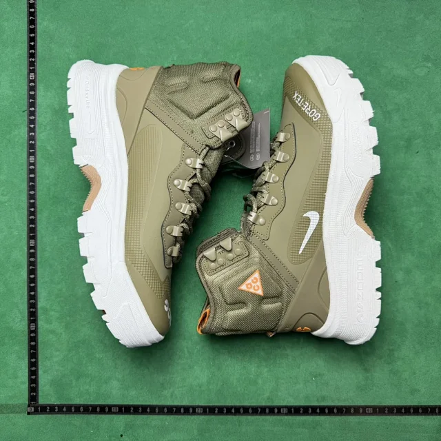 Nike Boots ACG GORE-TEX hiking product detail image 27