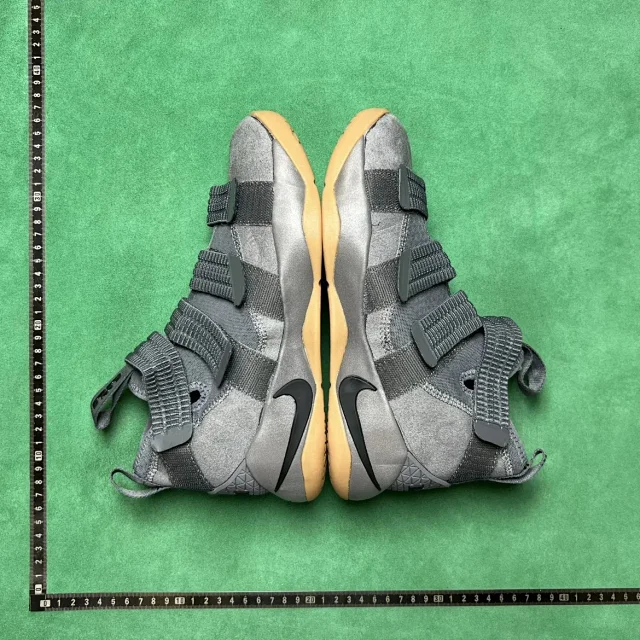 Nike Sneakers LeBron Soldier 11 Basketball product detail image 52