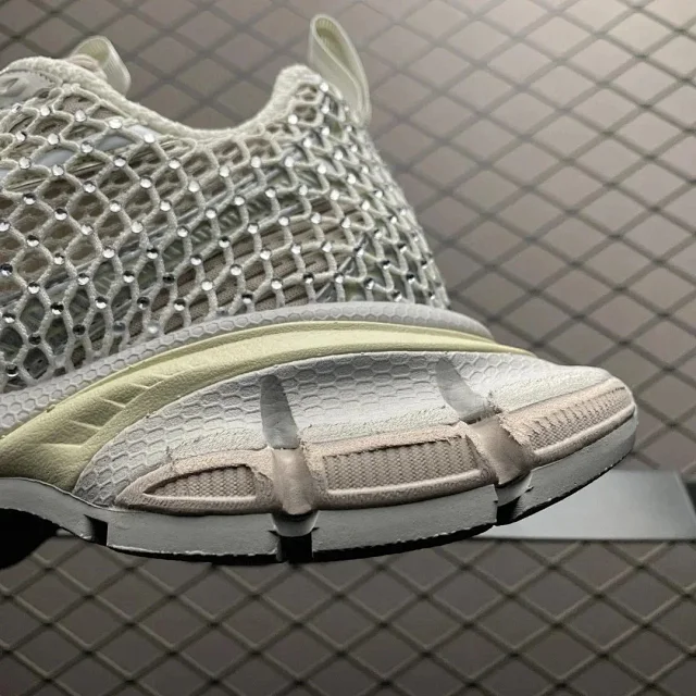 Balenciaga Sneakers 3XL mesh-overlay product detail image 23