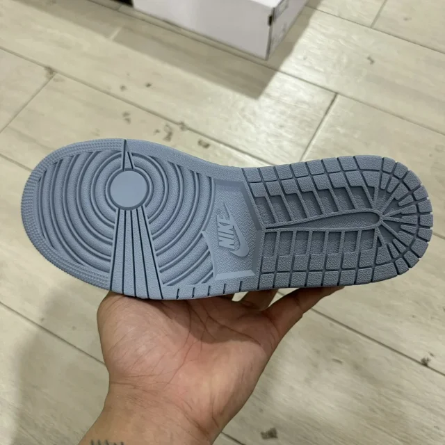 Nike Sneakers Air Jordan 1 Low product detail image 13