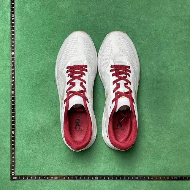 On Sneakers Low-Top Mesh with CloudTec Sole product detail image 37