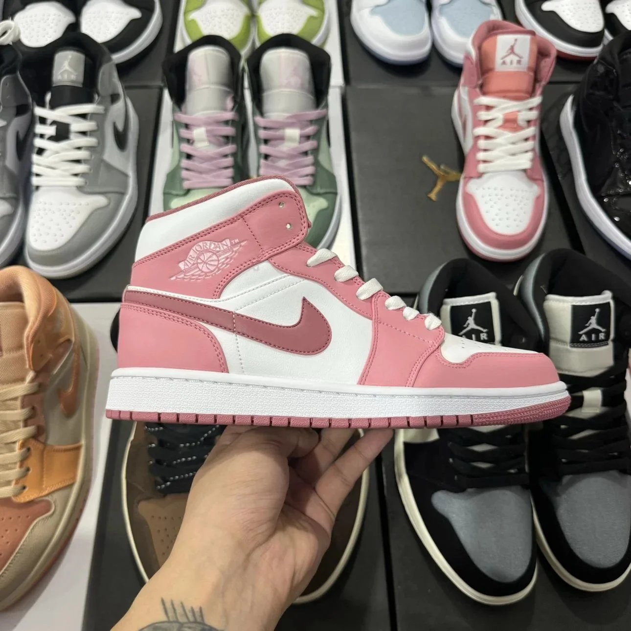 Nike Sneakers Air Jordan 1 Mid image 13