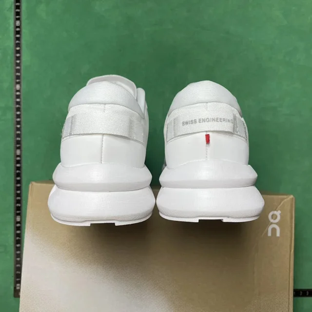 On Sneakers Low-Top Mesh with CloudTec Sole product detail image 9