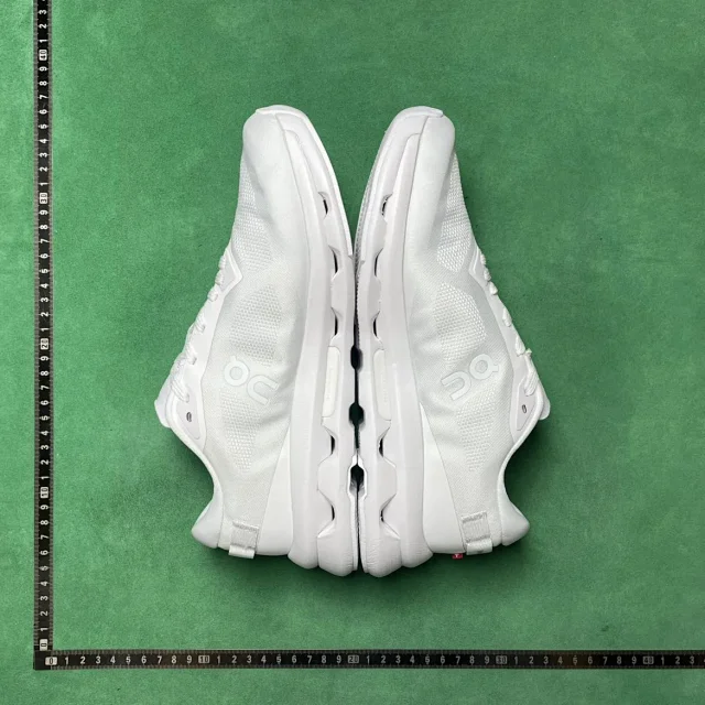 On Sneakers Low-Top Mesh with CloudTec Sole product detail image 4