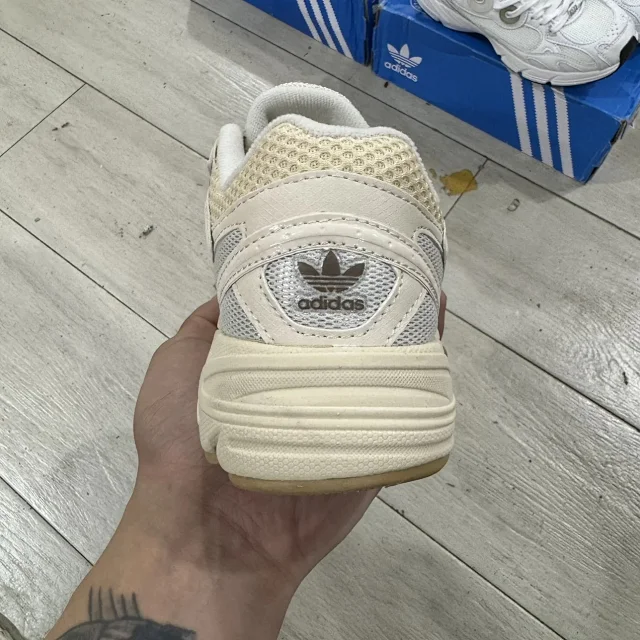 Adidas Sneakers Astir product detail image 32