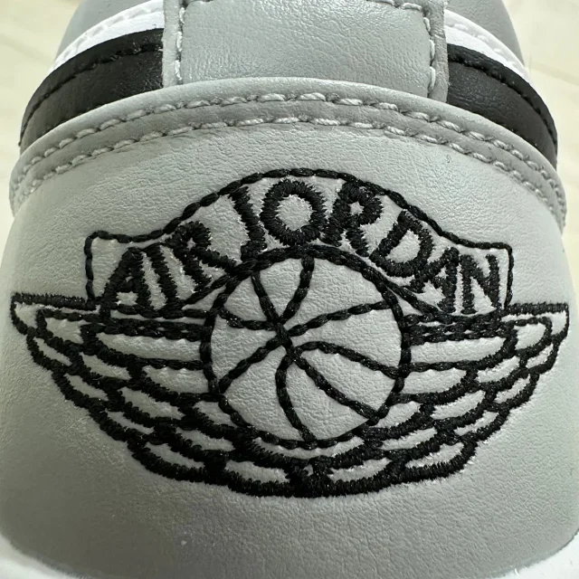 Nike Sneakers Air Jordan 1 Low product detail image 10
