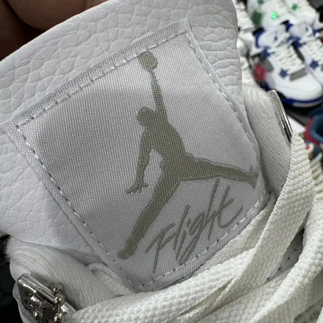 Jordan Sneakers Air 4 product detail image 10