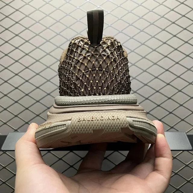 Balenciaga Sneakers 3XL mesh-overlay product detail image 3