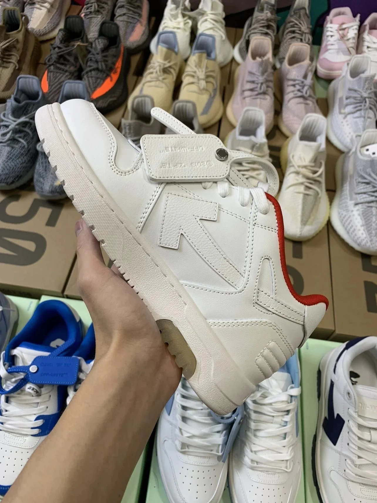 Off-White Sneakers Low-top arrow with zip-tie tag image 6