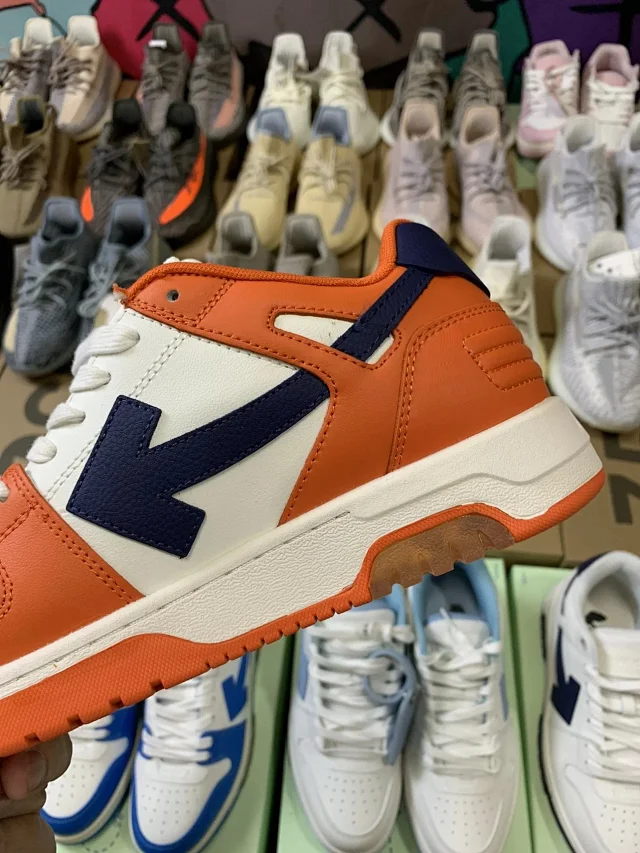 Off-White Sneakers Low-top arrow with zip-tie tag product detail image 25