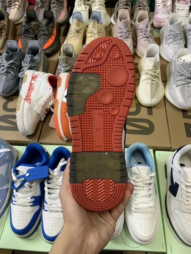 Off-White Sneakers Low-top arrow with zip-tie tag product detail image 31