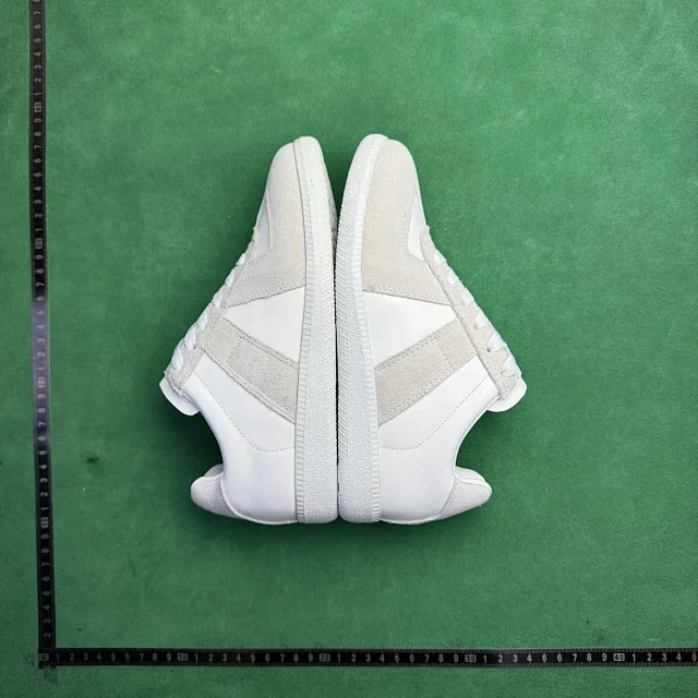 Unbranded Sneakers TT6 low-top leather lace-up with suede overlays product detail image 2