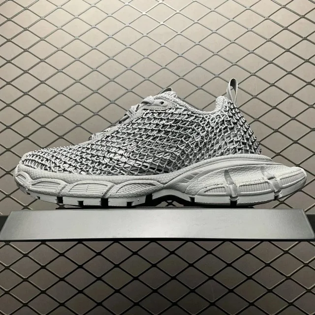 Balenciaga Sneakers 3XL mesh-overlay product detail image 11