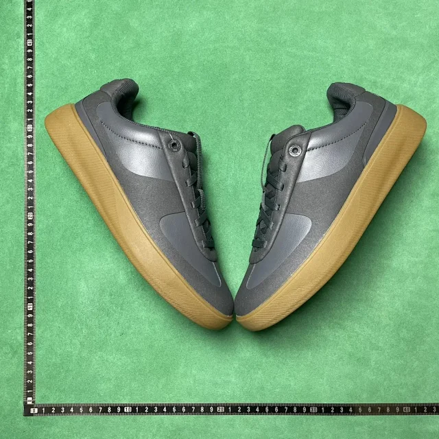Unbranded Sneakers Low-Top Lace-Up with Gum Sole product detail image 5