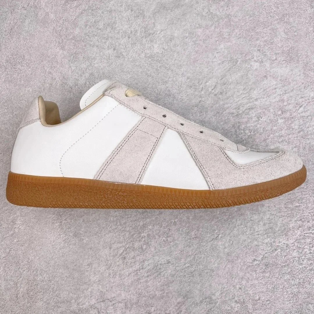 Unbranded Sneakers Low-top lace-up with suede overlays and gum soles image 7