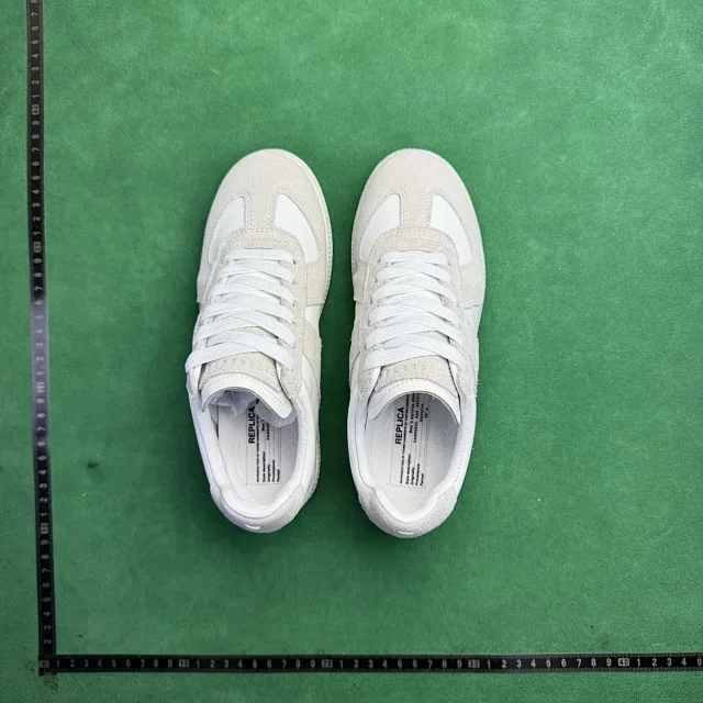Unbranded Sneakers TT6 low-top leather lace-up with suede overlays product detail image 8