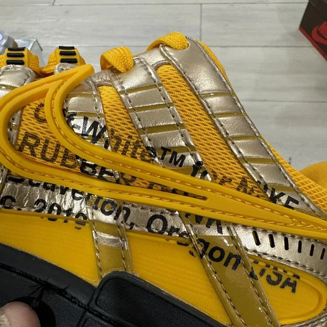 Nike Sneakers Air Rubber Dunk x Off-White product detail image 11